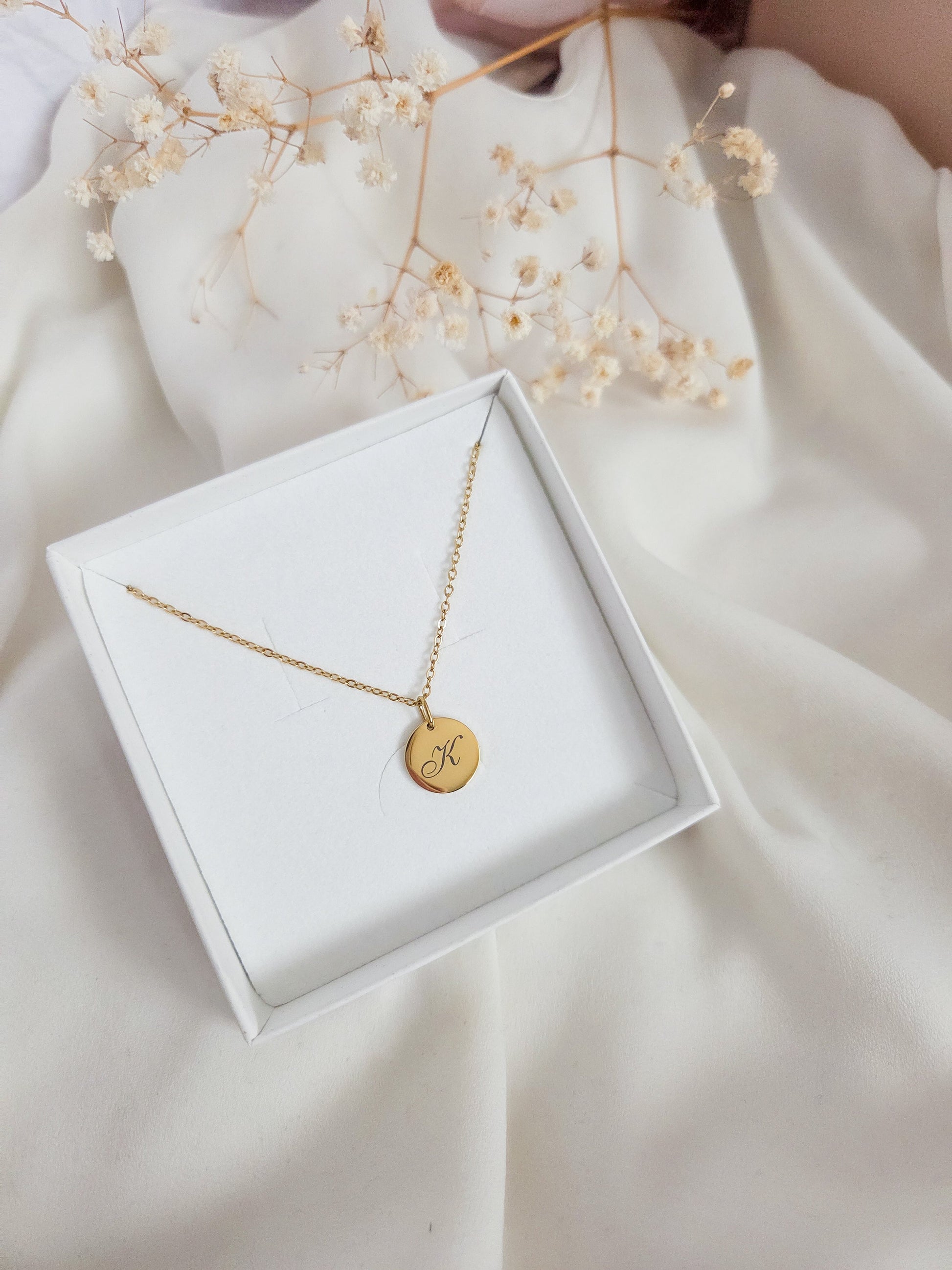 Custom Gold Initial Necklace – Personalized 18K Pendant, Waterproof & Tarnish-Proof, Adjustable Chain Gift - JoyBoxOneStop